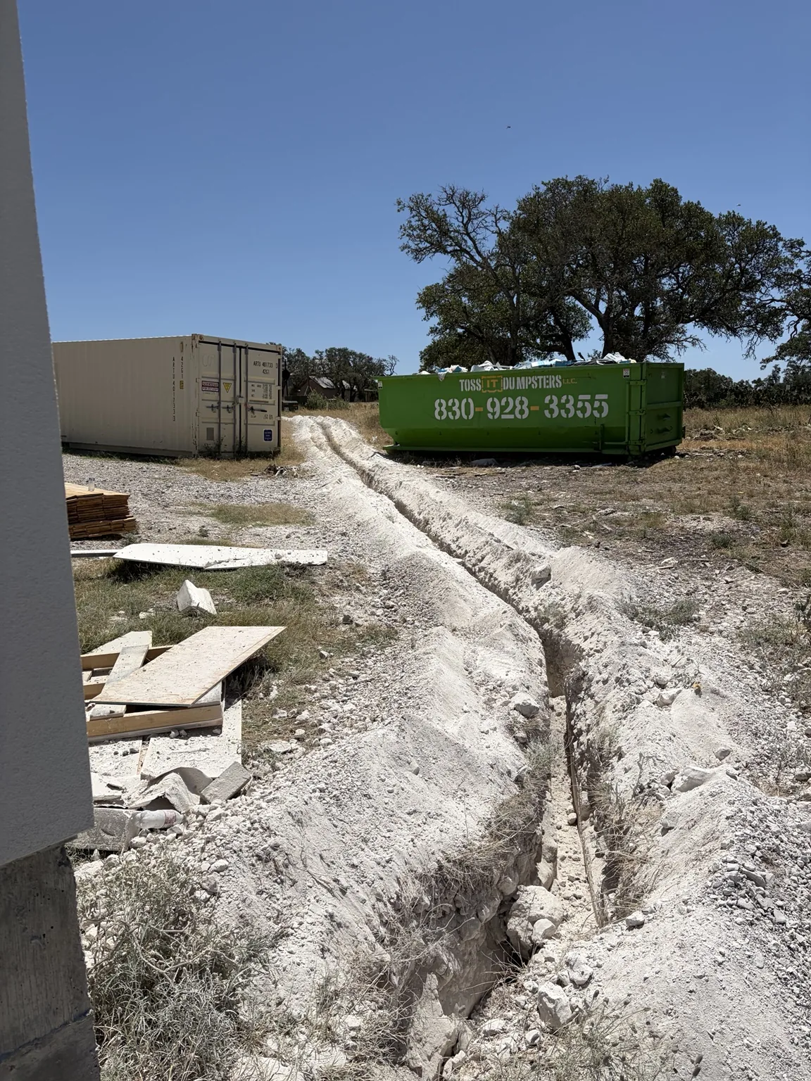Curved utility trench